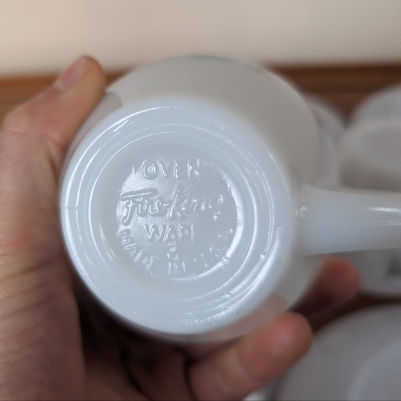 VINTAGE 1950's Fire King Bonnie Blue Carnation Milk Glass Teacup/Saucer Set of 5 - Picture 13 of 16